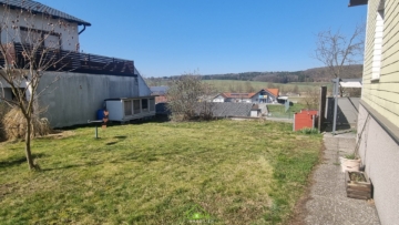 NEU AM MARKT: Charmantes 5-Zimmer-Wohnhaus mit Garten und Terrasse - Bild (6049)