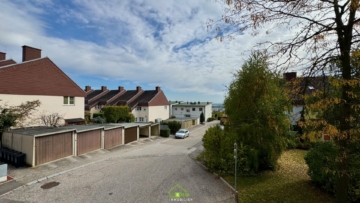 Top Lage – sehr helle und gepflegte 3 Zi. Wohnung mit Balkon in Ruhelage - Bild (3585)