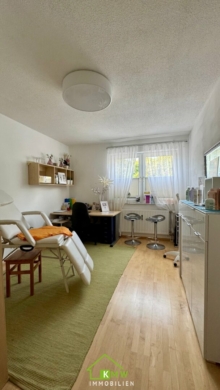 Top Lage – sehr helle und gepflegte 3 Zi. Wohnung mit Balkon in Ruhelage - Bild (3591)