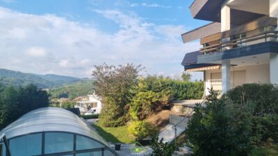 TOP AUSSICHTSLAGE – großzügige Liegenschaft mit großem Garten und Pool - Bild (11922)