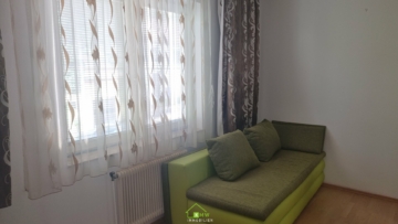 großzügiges Wohnhaus in ruhiger Lage - Bild (3223)