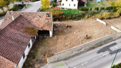 Grundstück in Langenlois mit stark sanierungsbedürftigen Altbestand - Bild (13191)