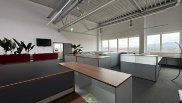 Repräsentatives, modernes ca. 241m² Büro mit Kantine und Parkplätzen - Bild (3387)