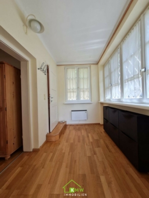 zentrumsnahes Miethaus: Garten-Ruhe-Oase mit Freiblick auf die Weinberge - Bild (5359)