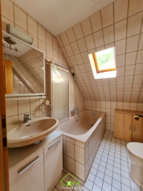 zentrumsnahes Miethaus: Garten-Ruhe-Oase mit Freiblick auf die Weinberge - Bild (5368)