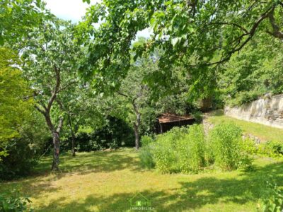 zentrumsnahes Miethaus: Garten-Ruhe-Oase mit Freiblick auf die Weinberge - Bild (11600)