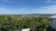 Titelbild - Aussichtslage Top 10: Stadt- und Weingartenblick – 4 Zimmer Eigentumswohnung mit Terrasse