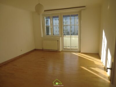 Helle 3 Zimmerwohnung mit Balkon in angenehmer Wohnlage - Bild (12826)
