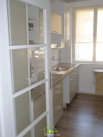 Helle 3 Zimmerwohnung mit Balkon in angenehmer Wohnlage - Bild (12831)