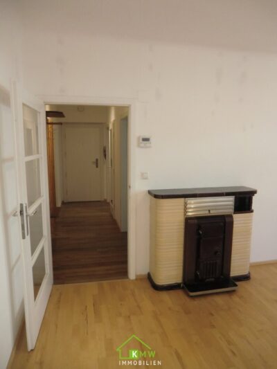 Helle 3 Zimmerwohnung mit Balkon in angenehmer Wohnlage - Bild (12830)