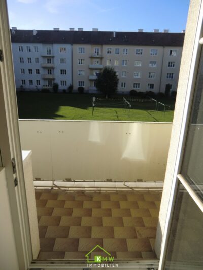 Helle 3 Zimmerwohnung mit Balkon in angenehmer Wohnlage - Bild (12833)
