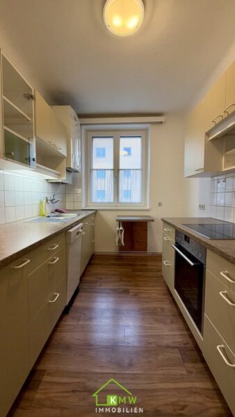 Helle 3 Zimmerwohnung mit Balkon in angenehmer Wohnlage - Bild (13196)