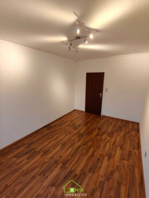 Erstbezug nach Sanierung: großzügige Mietwohnung in der Mitterau - Bild (3636)