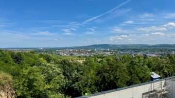 Aussichtslage Top 7: Fernblick – 4 Zimmer Eigentumswohnung mit Terrasse - Titelbild (3499)