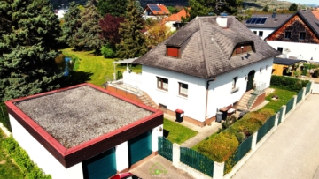 gepflegtes Wohnhaus in Ruhelage mit großem Garten, Schwimmteich und Doppelgarage - Bild (7123)