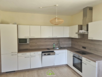 großzügiges Wohnhaus in ruhiger Lage - Bild (3293)