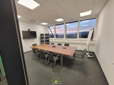 Repräsentatives, modernes ca. 265m² Büro mit Kantine und Parkplätzen - Bild (11494)