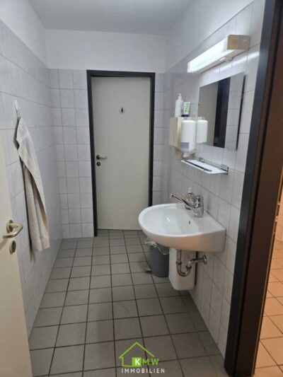 Großzügige Büro- und Gewerbefläche zwischen Krems und St. Pölten - Bild (12111)