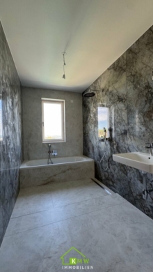 Aussichtslage Top 3: Traumwohnung – 4 Zimmer Eigentumswohnung mit Terrasse und Garten - Bild (3467)