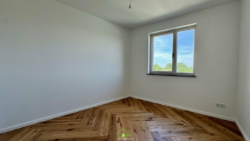 Aussichtslage Top 3: Traumwohnung – 4 Zimmer Eigentumswohnung mit Terrasse und Garten - Bild (3471)