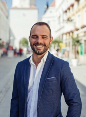 Milad Emrani, KMW Immobilien GmbH