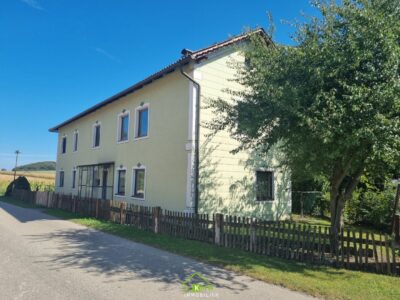 NEUER PREIS: großzügiges Wohnhaus mit zwei Wohneinheiten in Stadtnähe - Bild (11367)