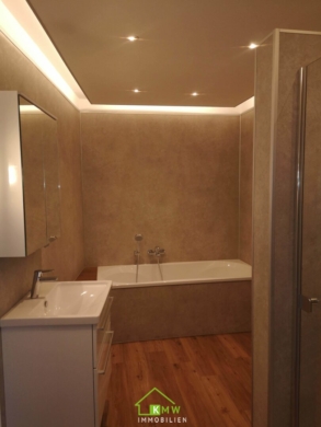 TOP-5-Zimmer-Wohnung in zentraler Ruhelage - Bild (3044)