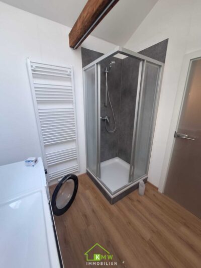 3-Zimmer-Dachgeschoßwohnung in zentraler Ruhelage - Bild (12917)