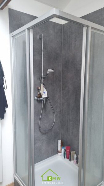 3-Zimmer-Dachgeschoßwohnung in zentraler Ruhelage - Bild (11578)