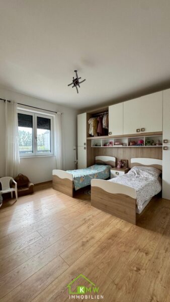 Familienhit: moderner, großzügiger Bungalow in ruhiger Lage - Bild (10997)