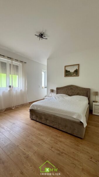 Familienhit: moderner, großzügiger Bungalow in ruhiger Lage - Bild (10995)