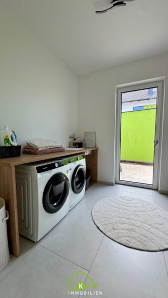Familienhit: moderner, großzügiger Bungalow in ruhiger Lage - Bild (10998)