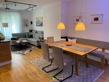 13 ZUGMINUTEN NACH WIEN: Neuwertige 4-Zi-Wohnung mit großzügigem Balkon und Blick ins Grüne - Bild (6997)