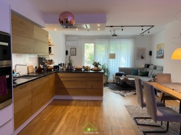 13 ZUGMINUTEN NACH WIEN: Neuwertige 4-Zi-Wohnung mit großzügigem Balkon und Blick ins Grüne - Bild (6994)