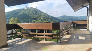 TOP AUSSICHTSLAGE – großzügige Liegenschaft mit großem Garten und Pool - Bild (3146)