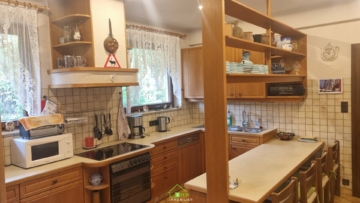 TOP AUSSICHTSLAGE – großzügige Liegenschaft mit großem Garten und Pool - Bild (3140)