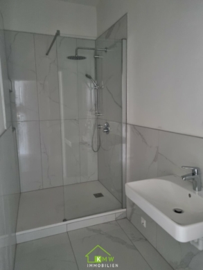 Kernsanierte Eigentumswohnung am Gruschaplatz - Bild (3238)